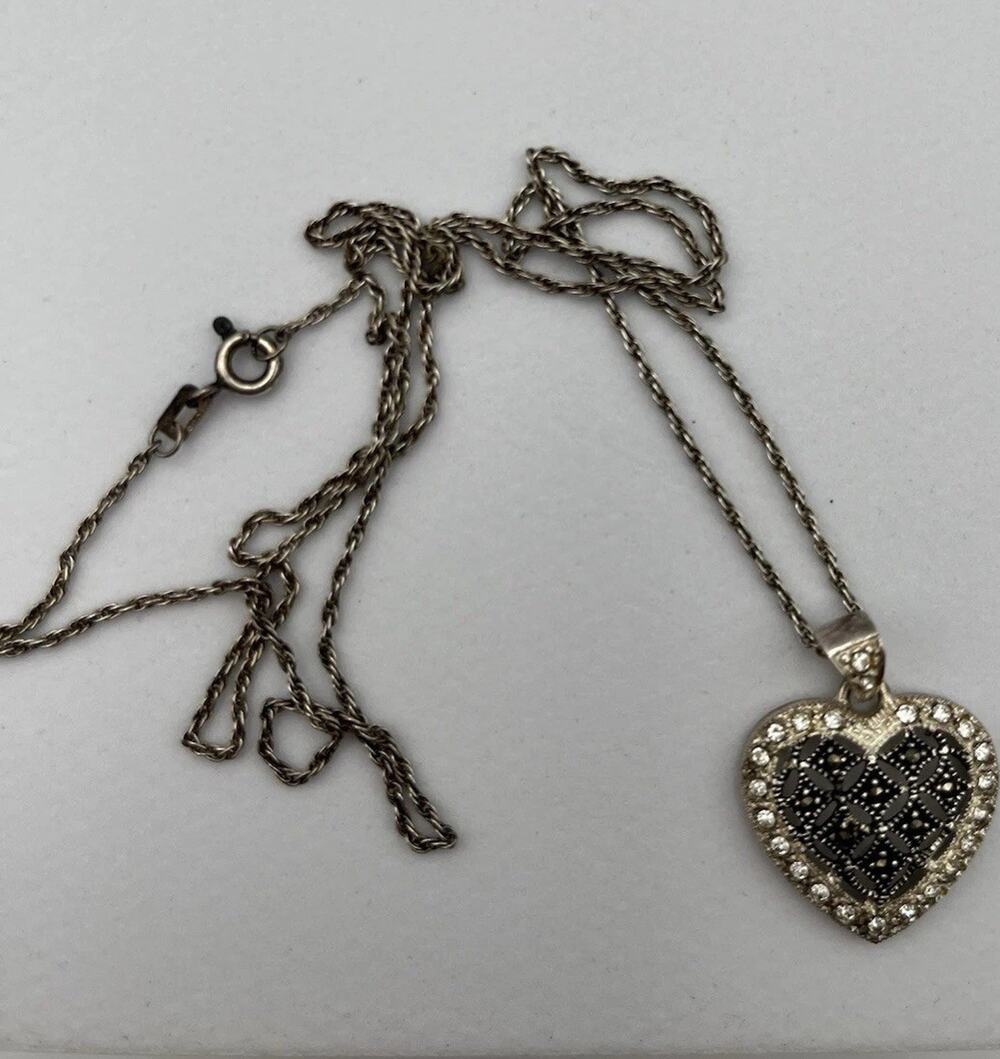 BEAUTIFUL 925 Sterling Silver Heart Pendant Necklace Marcasite 24" 6.59g